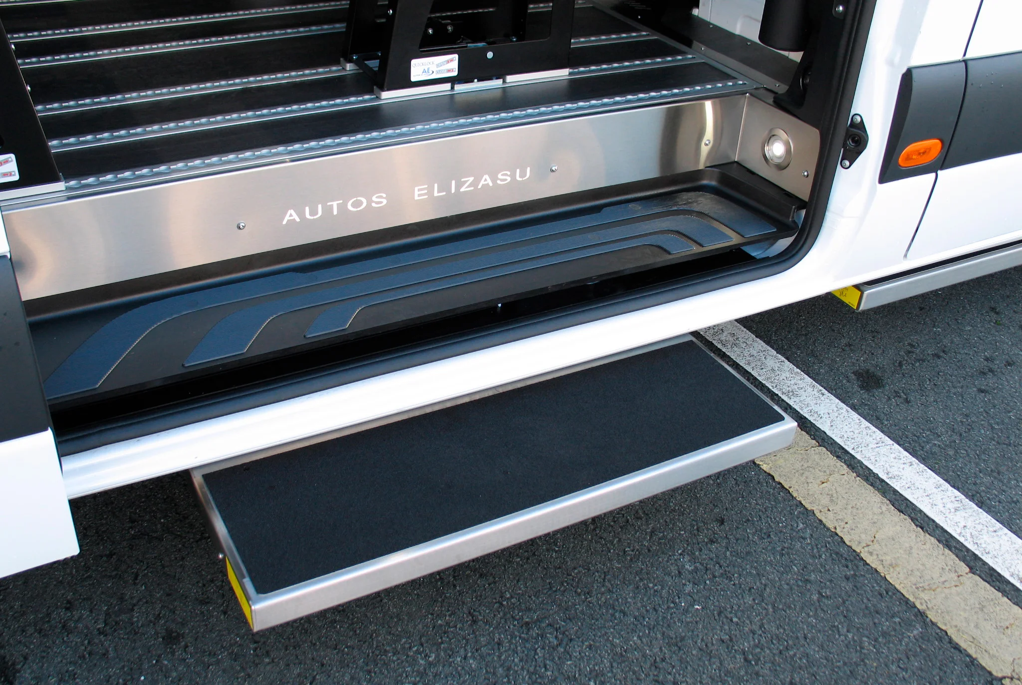 peldaño-de-acceso-al-vehiculo